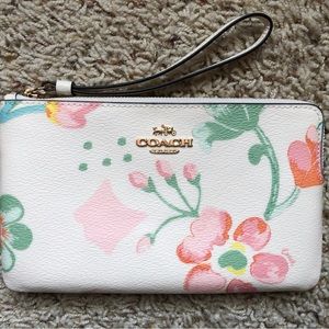 COPY - Coach large corner zip wristlet